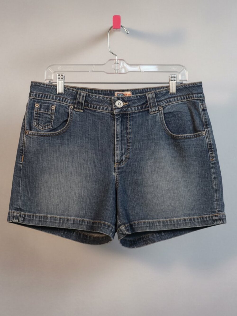 Faded glory stretch women’s 4" denim jean 5 Pocket shorts Size 12